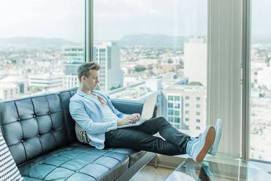 How to Make Money Online: A Complete Guide for Beginners